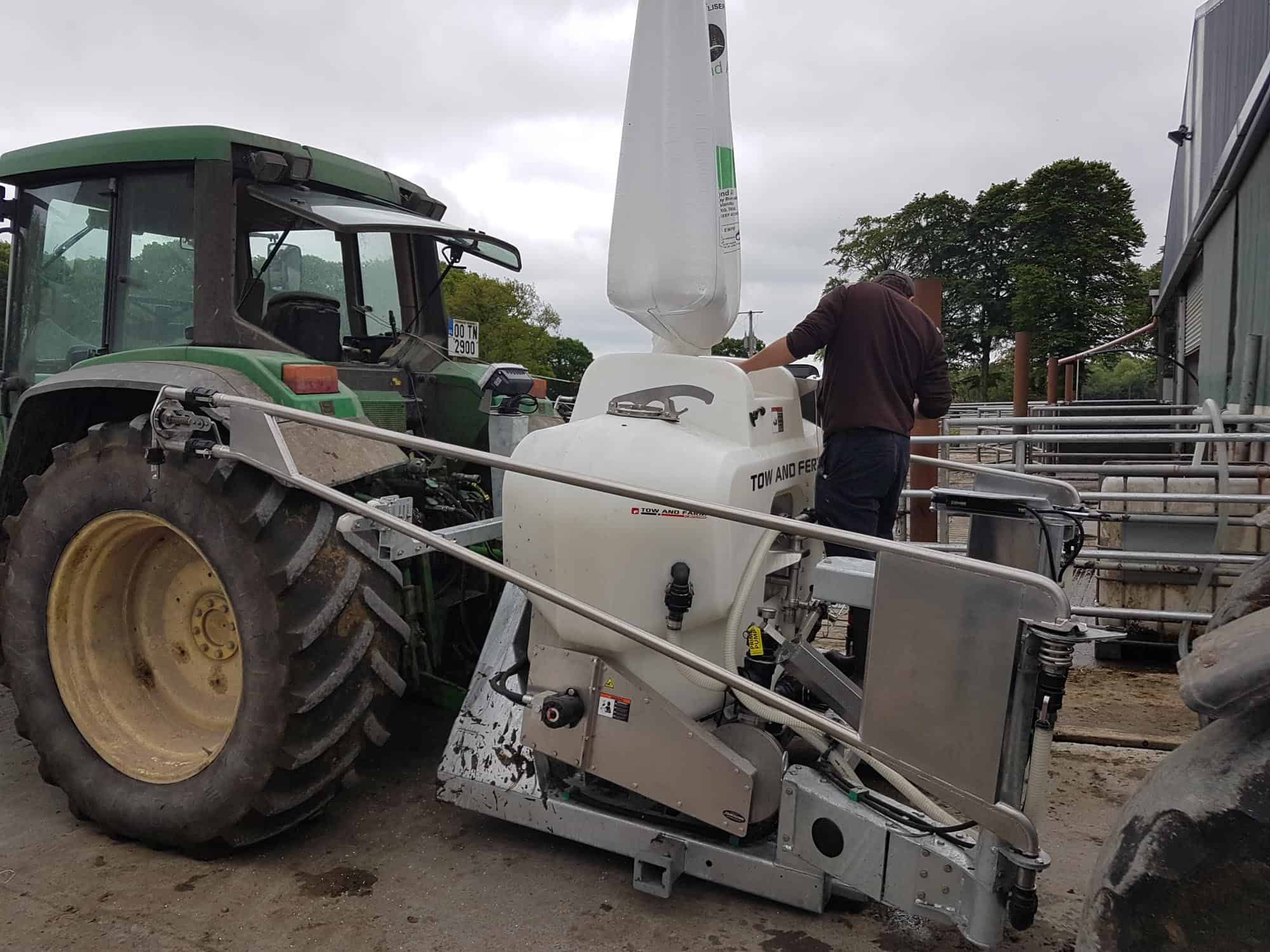 Tow and Fert Multi 1200