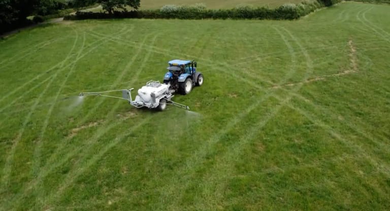 Tow and Fert on Pasture